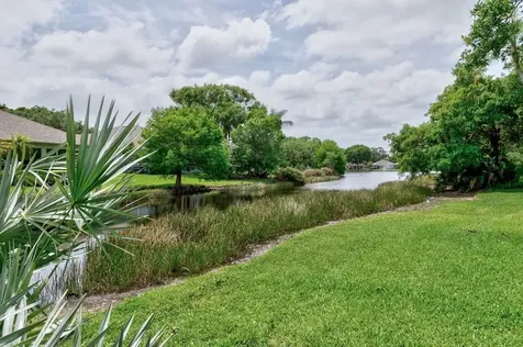445 Tamarind Place Vero Beach FL 32962