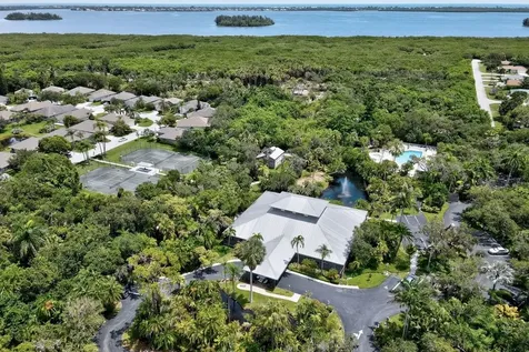 445 Tamarind Place Vero Beach FL 32962