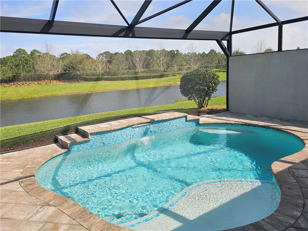 5203 Unity Square Vero Beach FL 32967