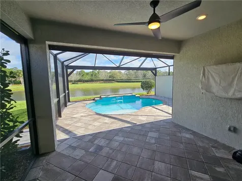 5203 Unity Square Vero Beach FL 32967