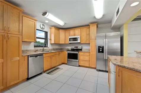 3209 S Lakeview Circle Fort Pierce FL 34949