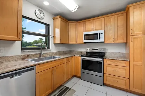 3209 S Lakeview Circle Fort Pierce FL 34949