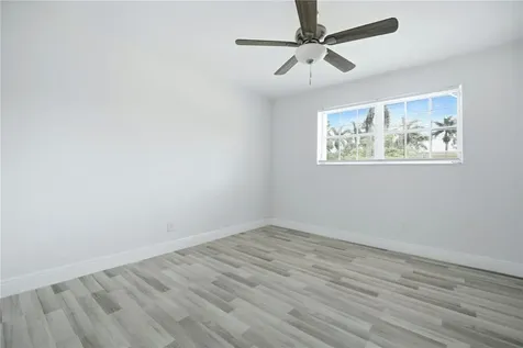 321 Chaminade Drive Hollywood FL 33021
