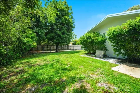 321 Chaminade Drive Hollywood FL 33021