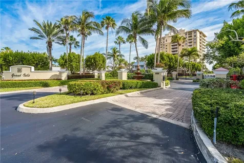 3702 N Highway A1a Hutchinson Island FL 34949