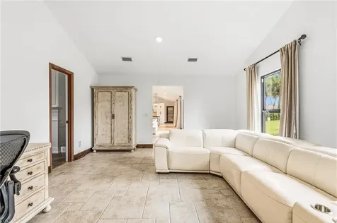 2145 Sanford Court Vero Beach FL 32963