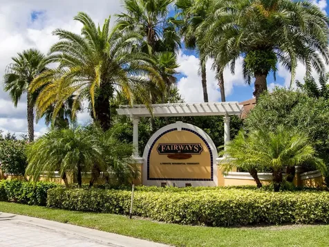 5095 Fairways Circle Vero Beach FL 32967