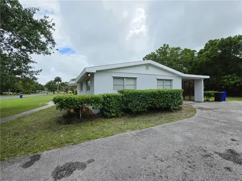 1715 41st Avenue Vero Beach FL 32960