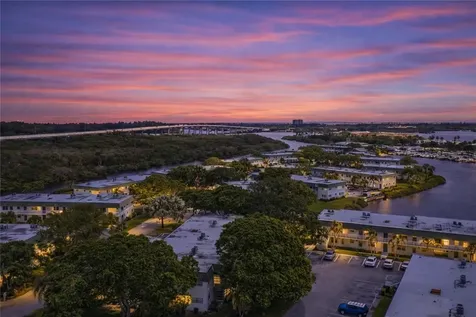 2800 Indian River Boulevard Vero Beach FL 32960