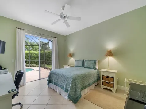 4180 E 16th Square Vero Beach FL 32967