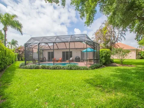 4180 E 16th Square Vero Beach FL 32967