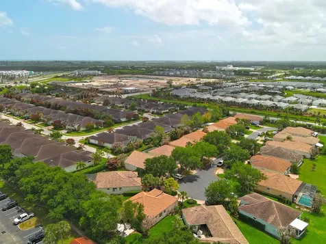 4180 E 16th Square Vero Beach FL 32967