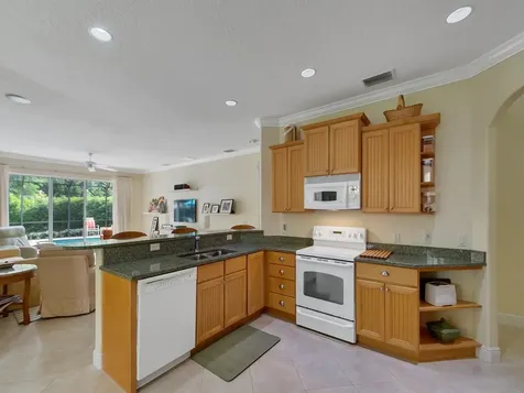 4180 E 16th Square Vero Beach FL 32967