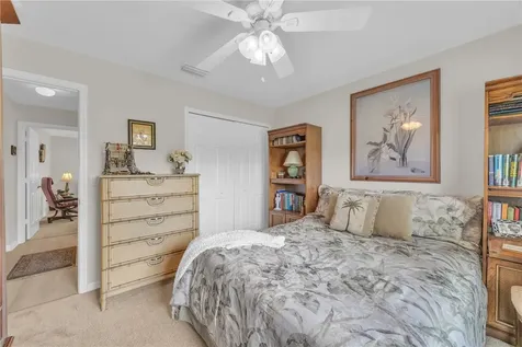 5475 Temple Terrace SW Vero Beach FL 32968