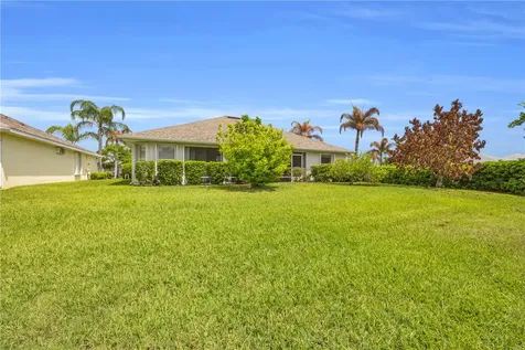 5475 Temple Terrace SW Vero Beach FL 32968