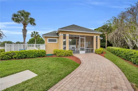 5475 Temple Terrace SW Vero Beach FL 32968