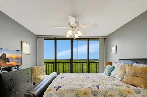 5059 N Highway A1a Hutchinson Island FL 34949