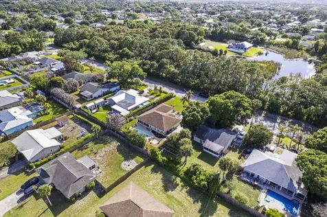 1746 Highland Drive SW Vero Beach FL 32962