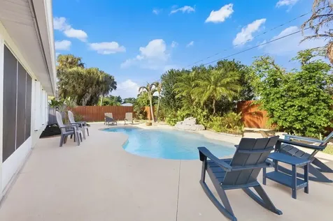 1746 Highland Drive SW Vero Beach FL 32962