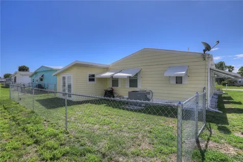 1471 Gardenia Drive Barefoot Bay FL 32976