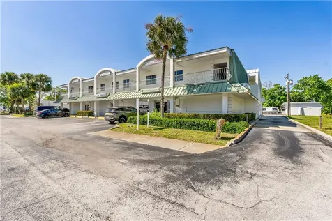 1635 14 Avenue Vero Beach FL 32960