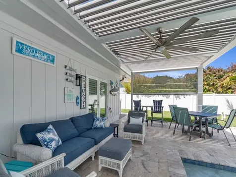 1500 Smugglers Cove Vero Beach FL 32963