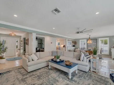 1500 Smugglers Cove Vero Beach FL 32963