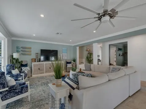 1500 Smugglers Cove Vero Beach FL 32963