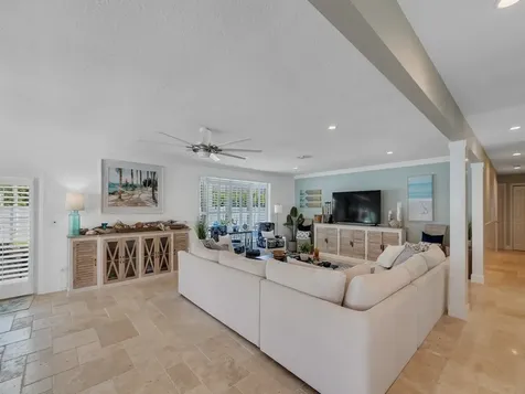 1500 Smugglers Cove Vero Beach FL 32963