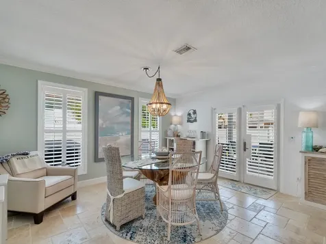 1500 Smugglers Cove Vero Beach FL 32963