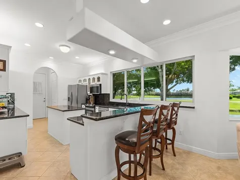 6535 35th Place Vero Beach FL 32966