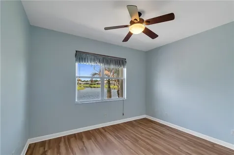 5370 E 1st Square SW Vero Beach FL 32968