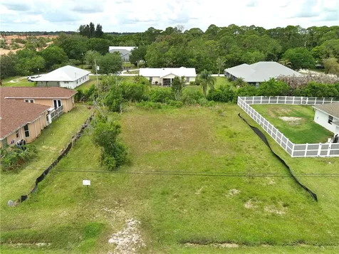 3125 62nd Avenue Vero Beach FL 32966