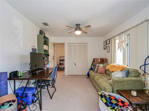 601 Centre Court SW Vero Beach FL 32962
