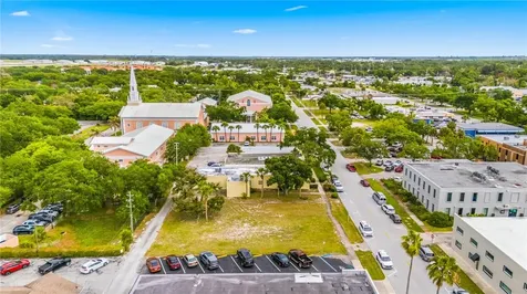 2125 15th Avenue Vero Beach FL 32960