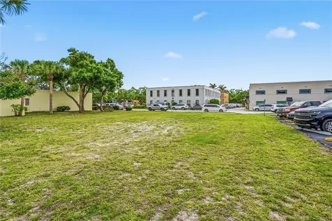 2125 15th Avenue Vero Beach FL 32960