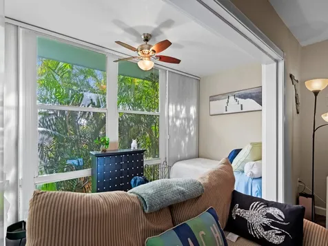 1901 Indian River Boulevard Vero Beach FL 32960