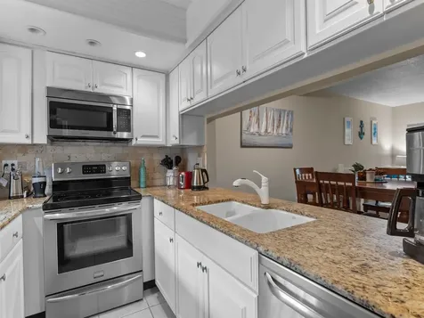 1901 Indian River Boulevard Vero Beach FL 32960