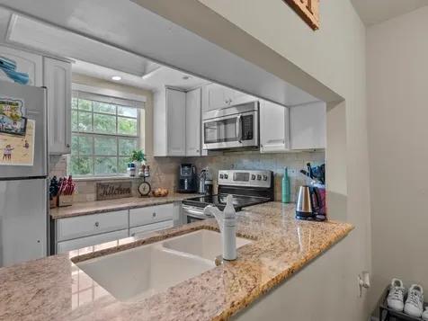 1901 Indian River Boulevard Vero Beach FL 32960