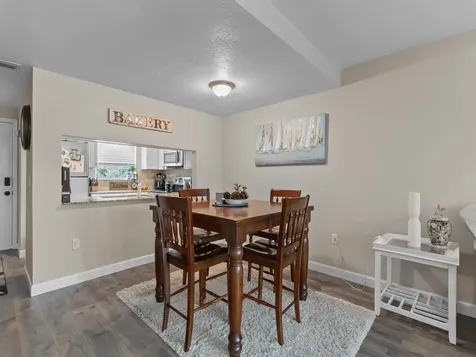 1901 Indian River Boulevard Vero Beach FL 32960