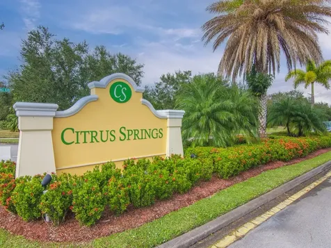 605 Tangelo Circle SW Vero Beach FL 32968