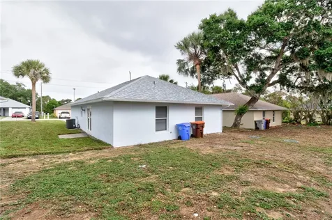 231 12th Street SW Vero Beach FL 32962
