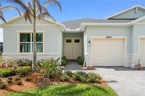 4855 Brookhaven Manor SW Vero Beach FL 32968