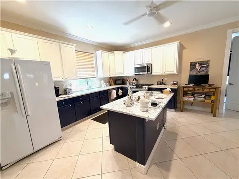 7595 15th Street Vero Beach FL 32966