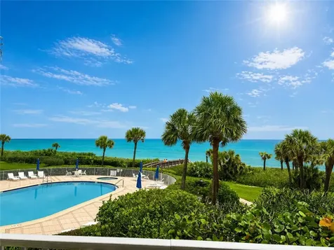 8866 N Sea Oaks Way Vero Beach FL 32963