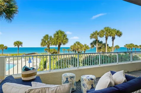 8866 N Sea Oaks Way Vero Beach FL 32963