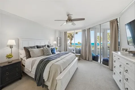 8866 N Sea Oaks Way Vero Beach FL 32963