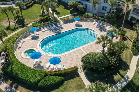 8866 N Sea Oaks Way Vero Beach FL 32963