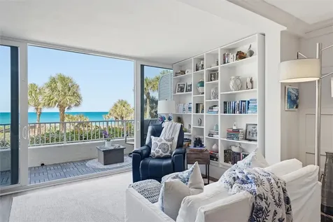 8866 N Sea Oaks Way Vero Beach FL 32963