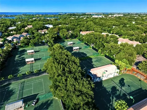 8866 N Sea Oaks Way Vero Beach FL 32963